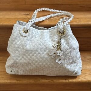 Never Used White Woven Faux Leather Large Women’s Tote with Deep Pockets